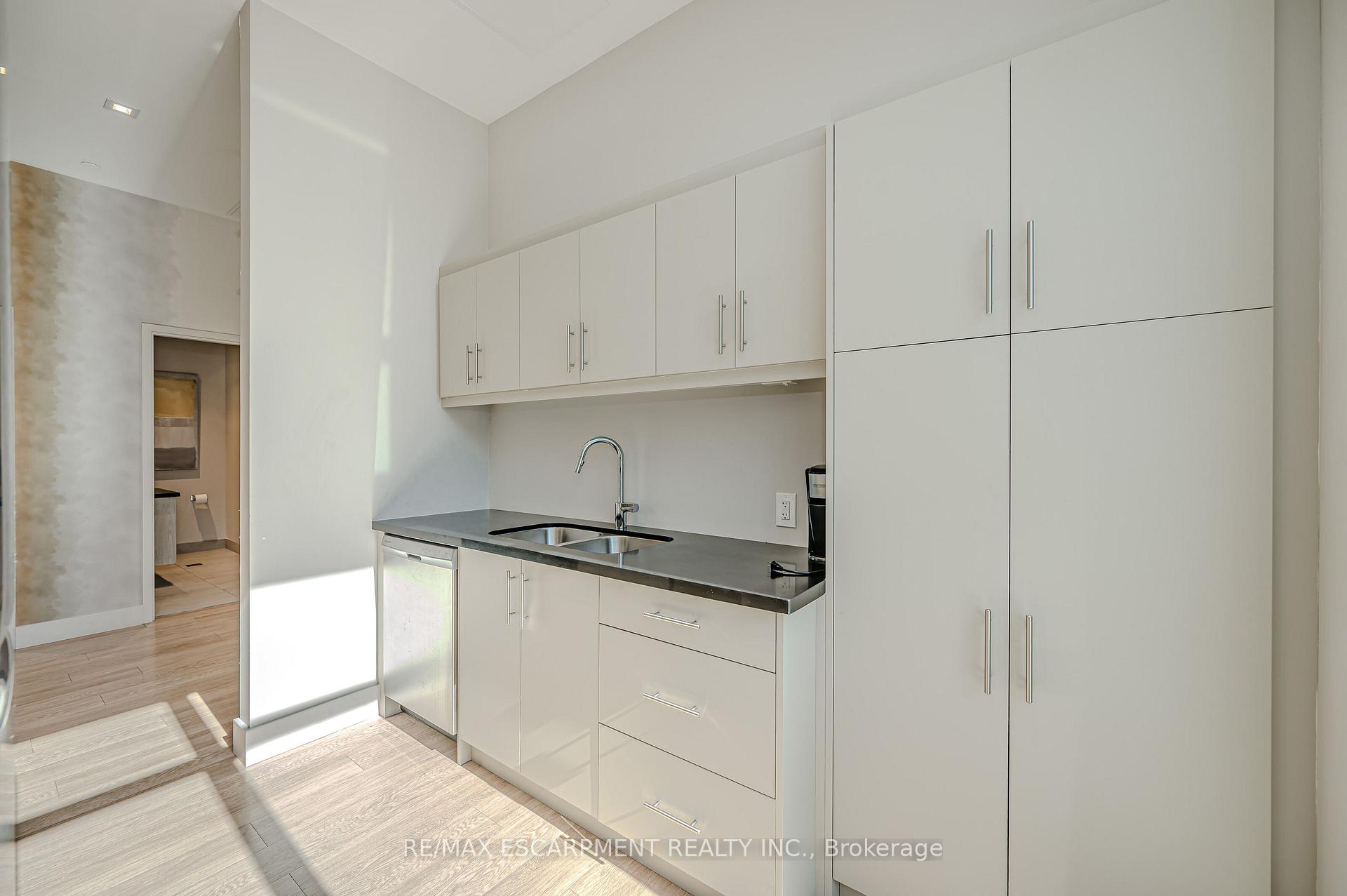 Photo 57 of Unit 605, 2750 King Street E, Hamilton, Greenford — HOMEH
