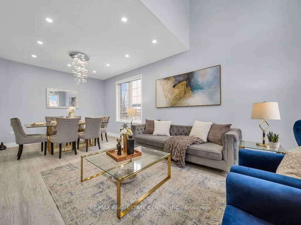 Photo 8 of 22 Rufford Drive, Brampton, Vales of Castlemore — HOMEH