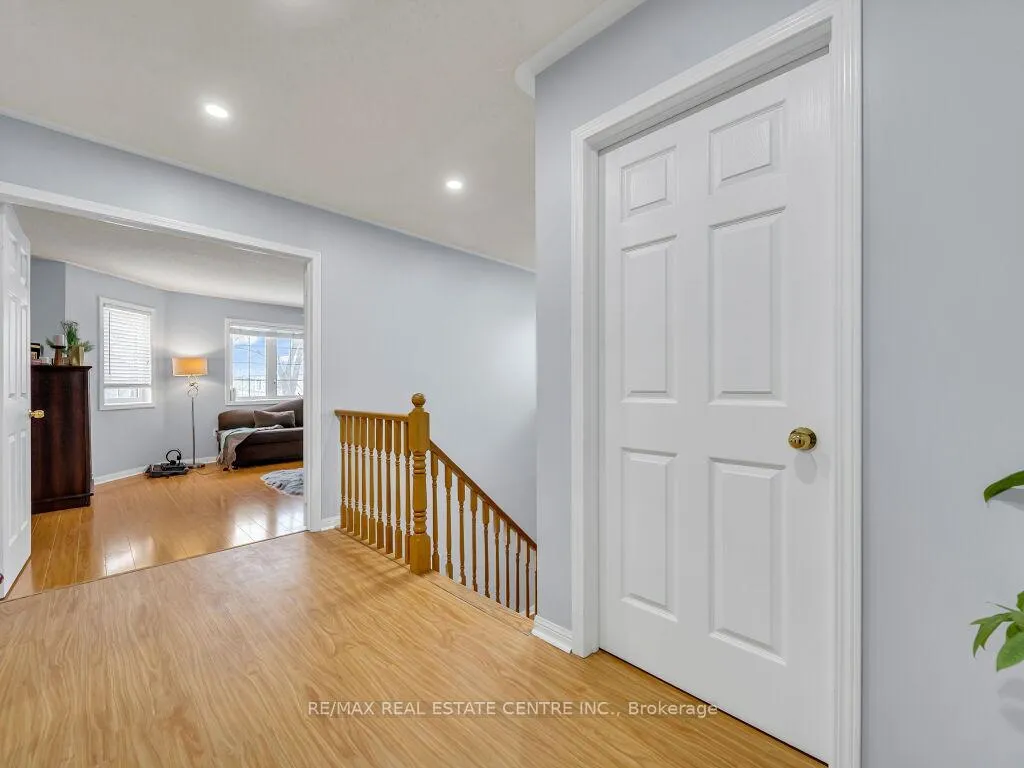 Photo 23 of 22 Rufford Drive, Brampton, Vales of Castlemore — HOMEH