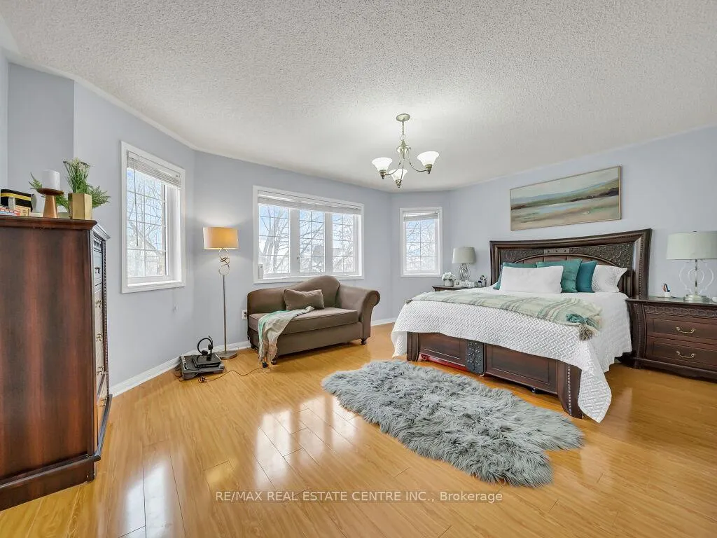 Photo 24 of 22 Rufford Drive, Brampton, Vales of Castlemore — HOMEH