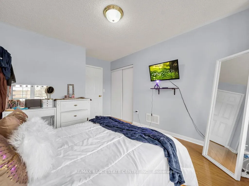 Photo 35 of 22 Rufford Drive, Brampton, Vales of Castlemore — HOMEH