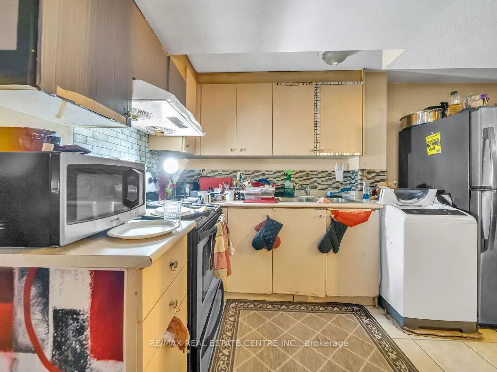 Photo 42 of 22 Rufford Drive, Brampton, Vales of Castlemore — HOMEH