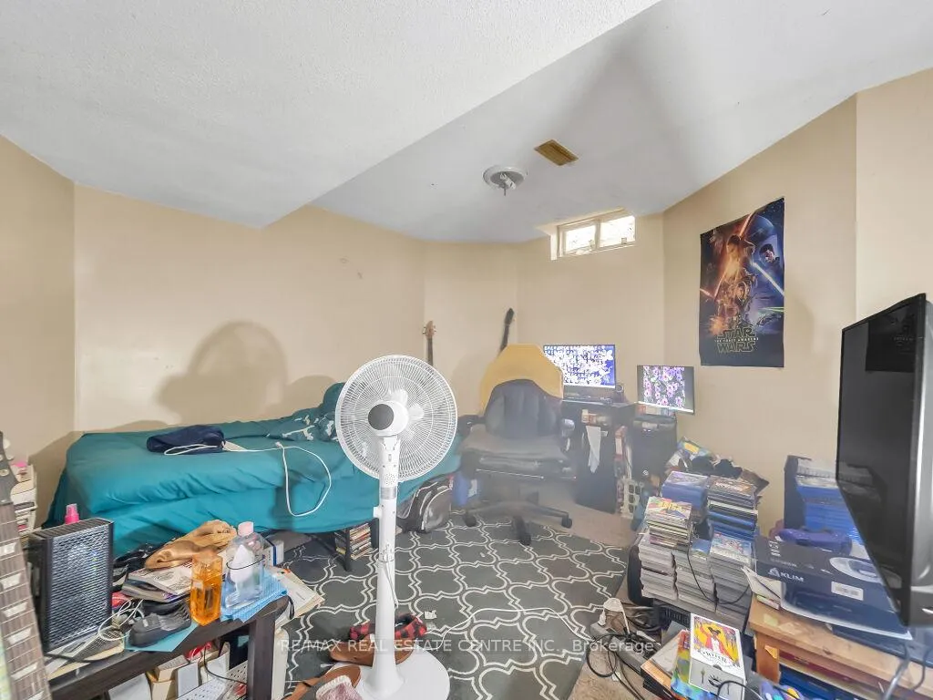 Photo 45 of 22 Rufford Drive, Brampton, Vales of Castlemore — HOMEH