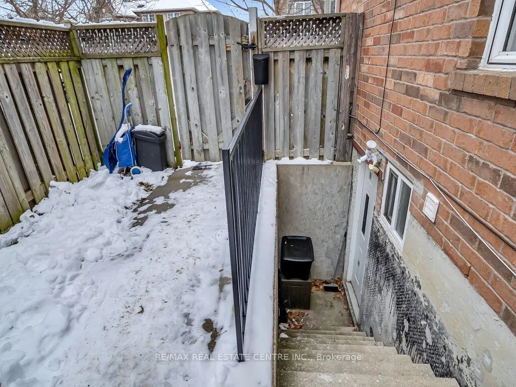 Photo 47 of 22 Rufford Drive, Brampton, Vales of Castlemore — HOMEH