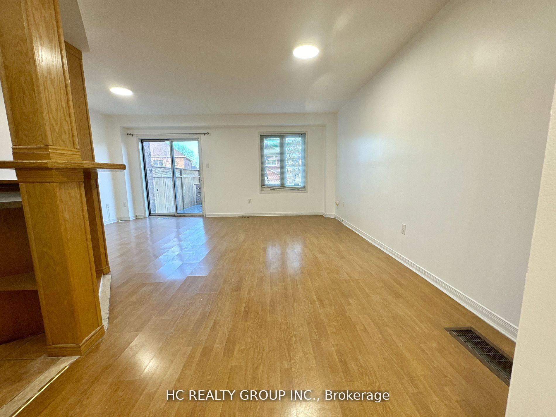 Photo 2 of 12 Mugford Road, Aurora, Bayview Wellington — HOMEH
