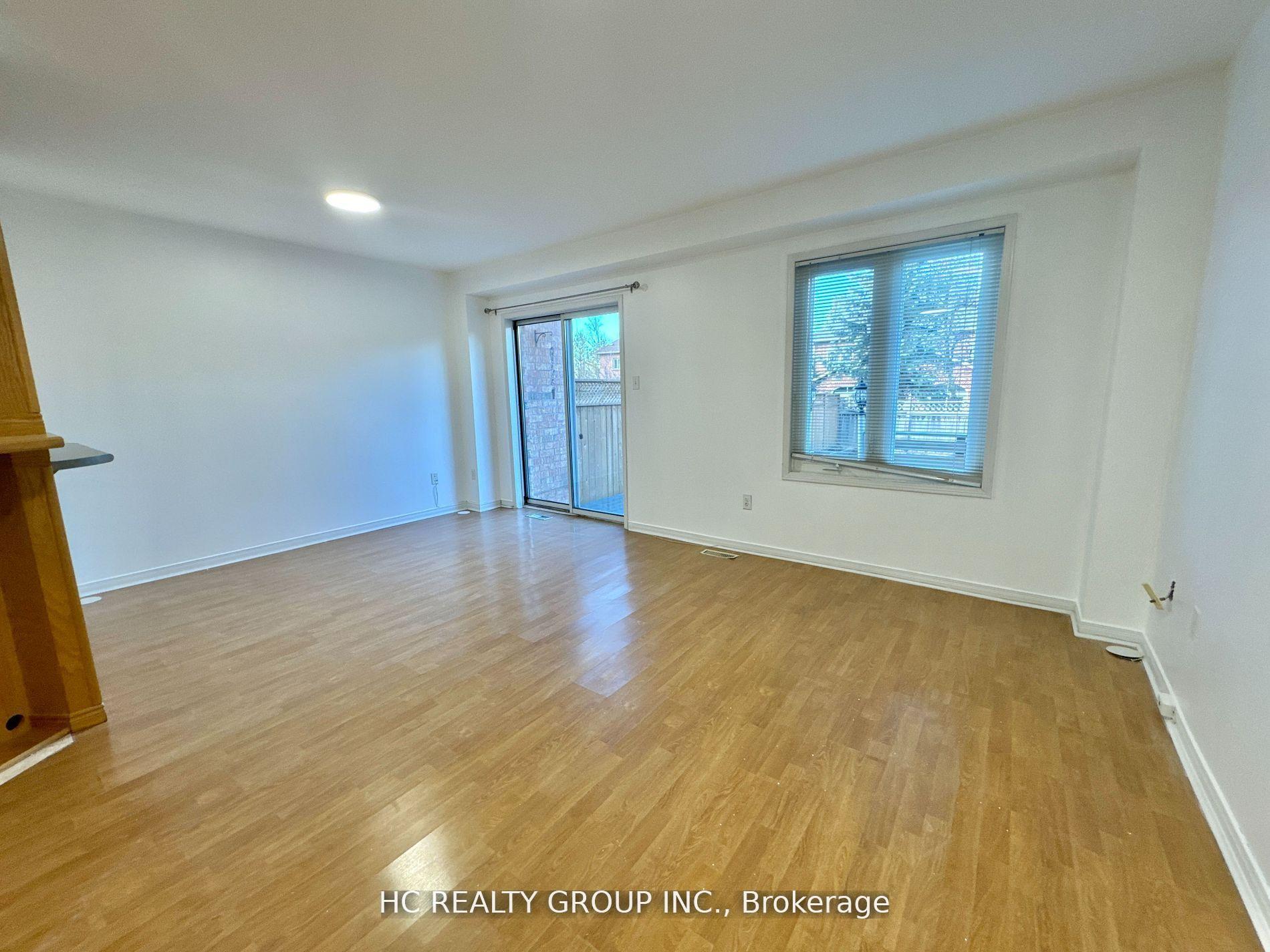 Photo 5 of 12 Mugford Road, Aurora, Bayview Wellington — HOMEH