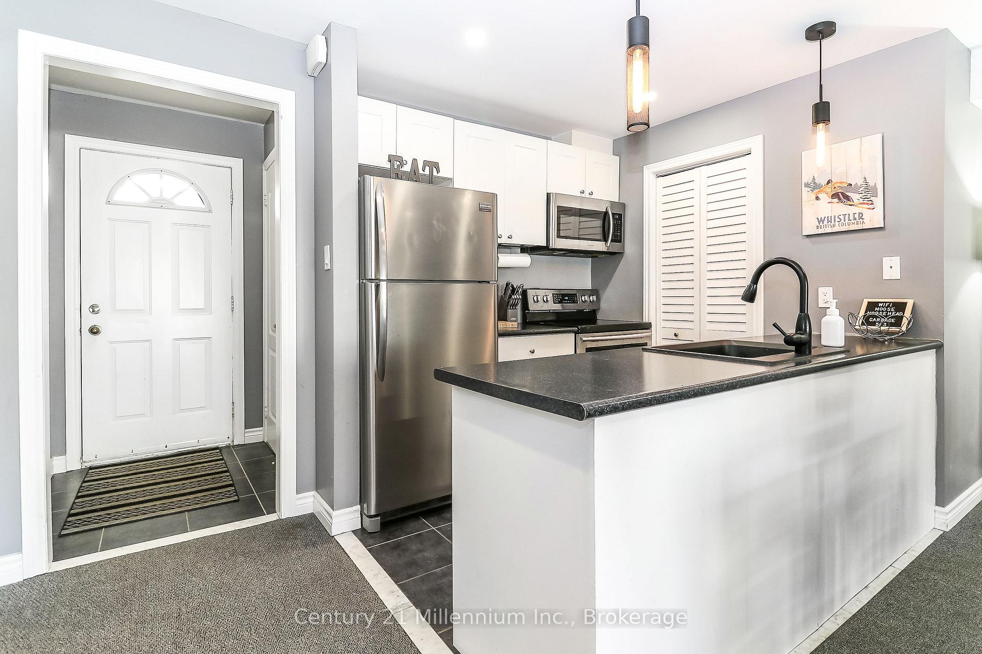 Photo 5 of Unit 840, 34 Dawson Drive, Collingwood — HOMEH