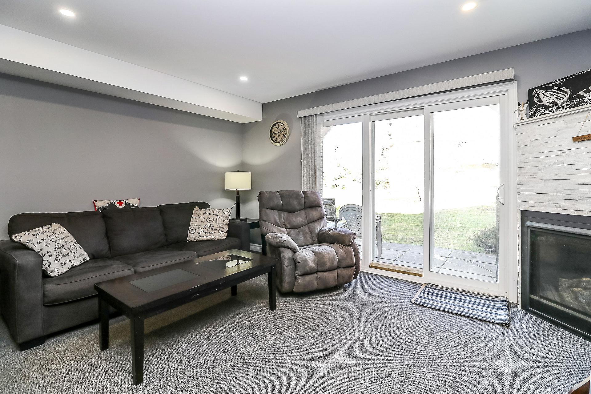 Photo 10 of Unit 840, 34 Dawson Drive, Collingwood — HOMEH