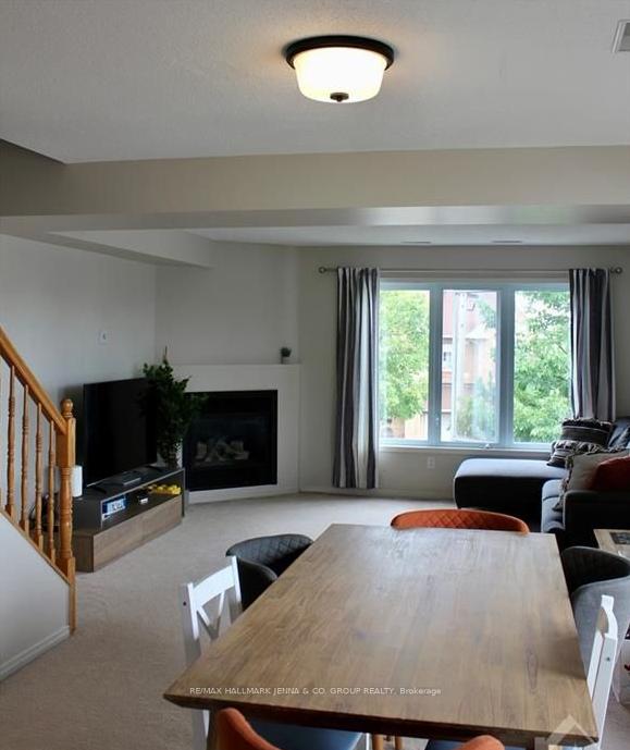 Photo 4 of 334 Cresthaven Drive, Ottawa, Barrhaven East — HOMEH