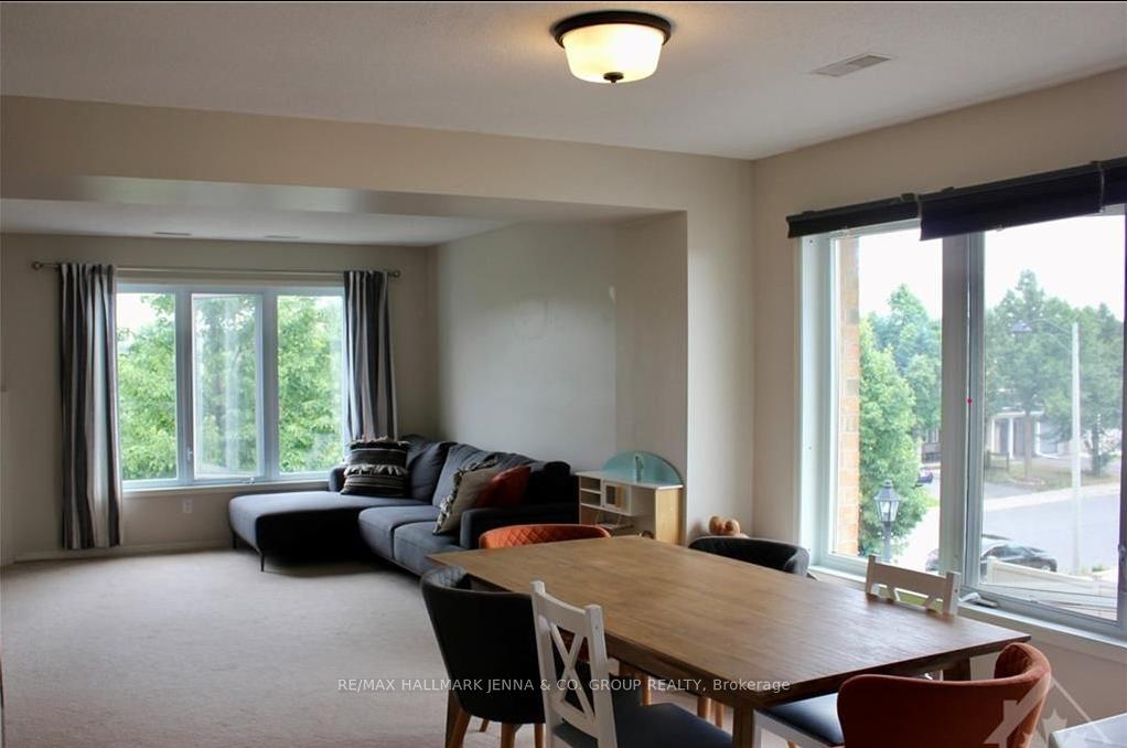 Photo 7 of 334 Cresthaven Drive, Ottawa, Barrhaven East — HOMEH