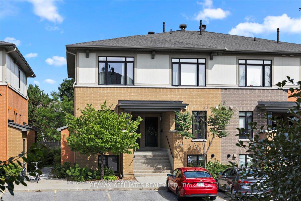 Front of Unit 3, 23 Bergeron Private