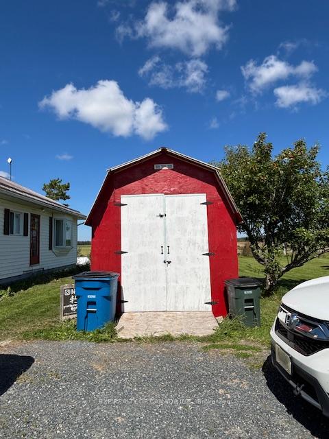 Photo 6 of 1359 Genier Road, Cochrane — HOMEH