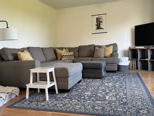 Photo 14 of 1359 Genier Road, Cochrane — HOMEH