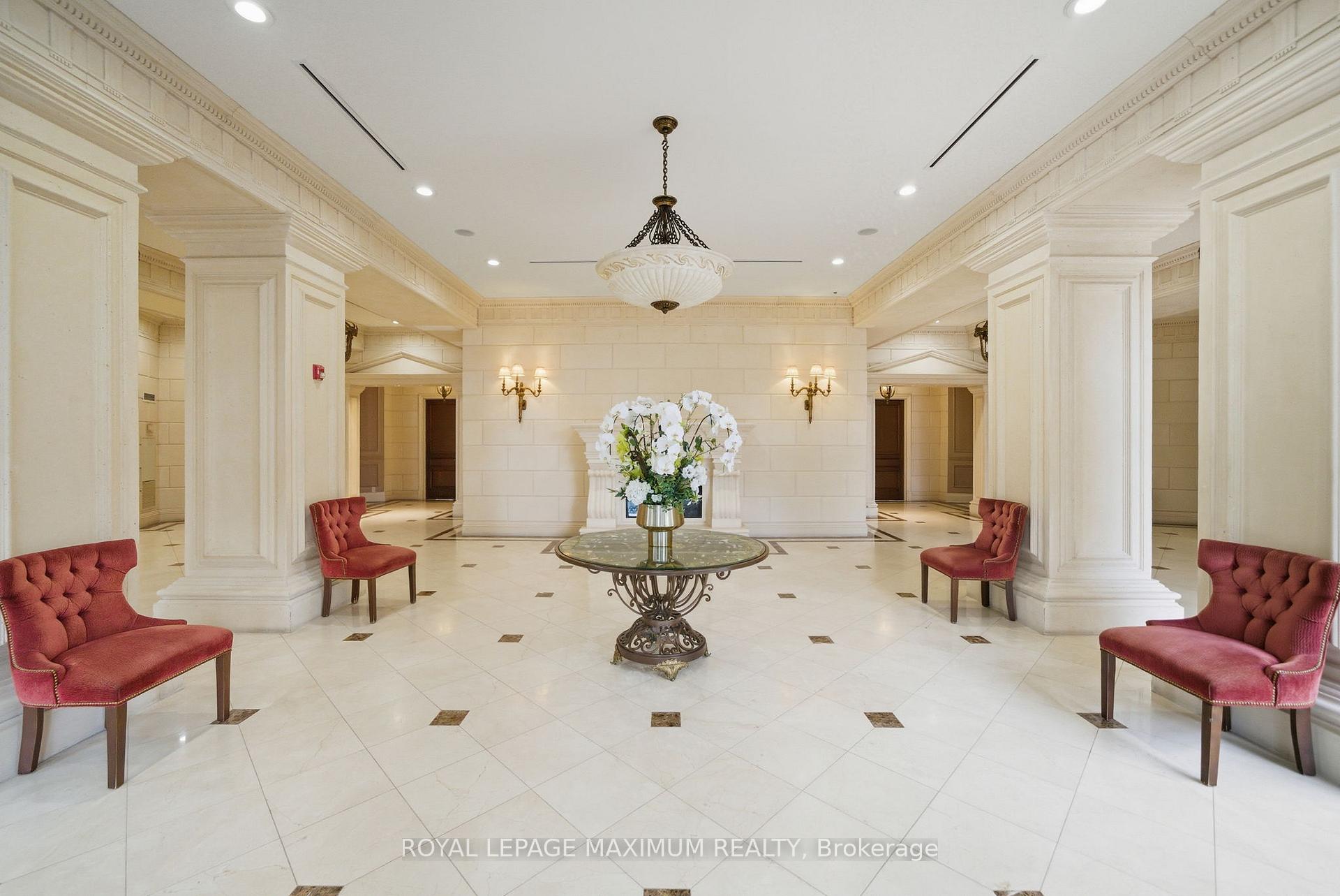 Photo 4 of Unit 714, 9225 Jane Street, Vaughan, Maple — HOMEH