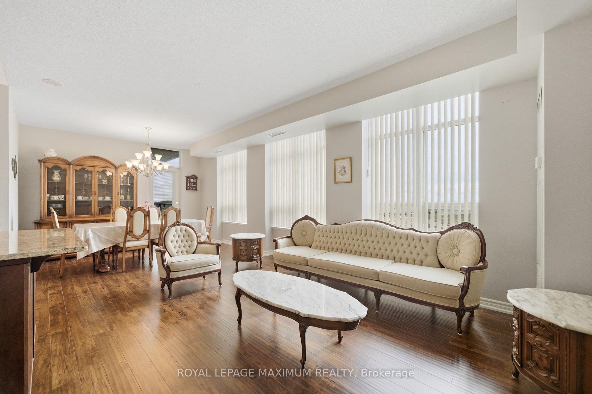 Photo 10 of Unit 714, 9225 Jane Street, Vaughan, Maple — HOMEH