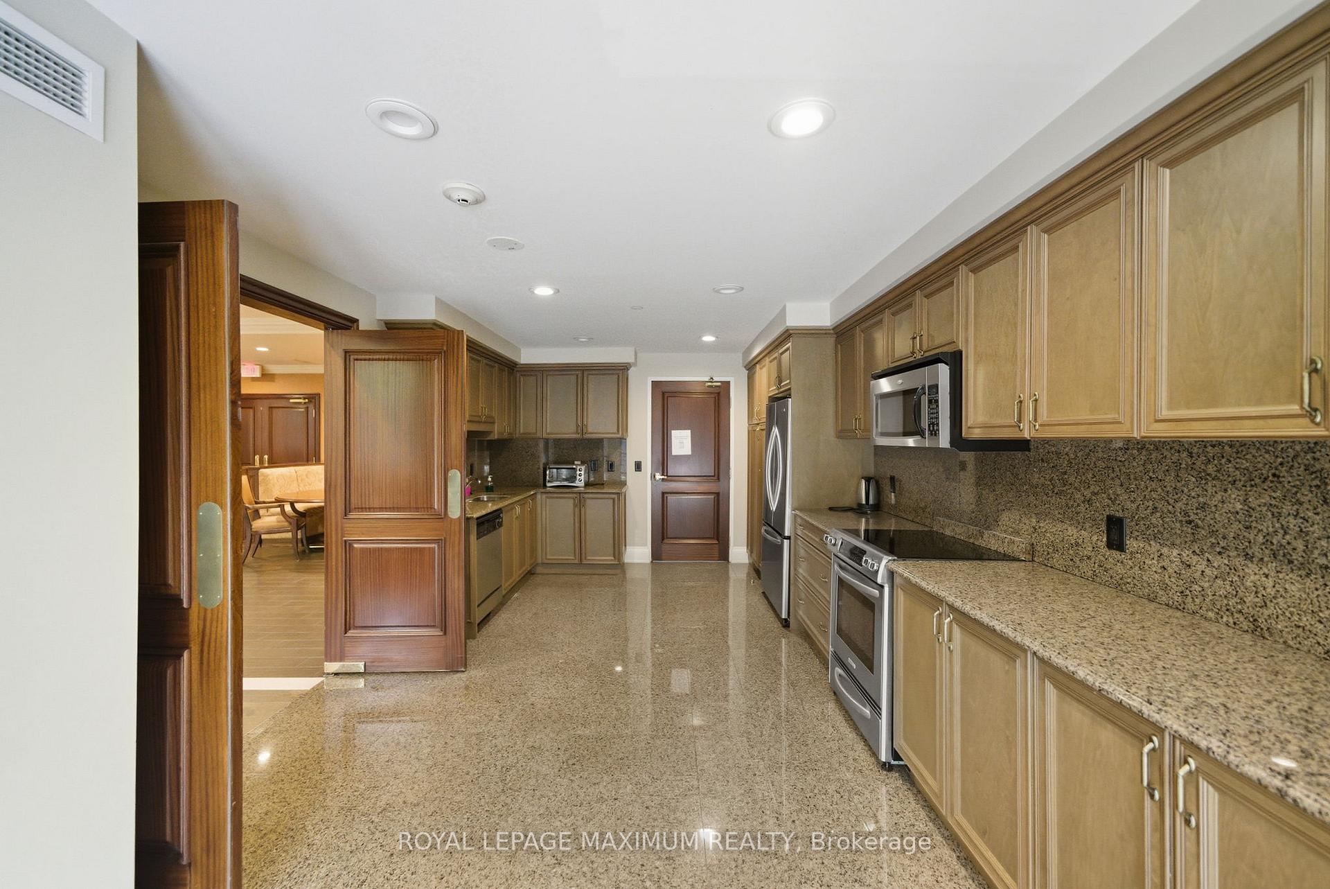 Photo 30 of Unit 714, 9225 Jane Street, Vaughan, Maple — HOMEH