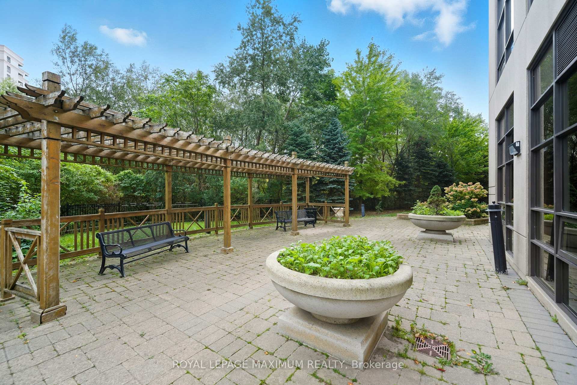 Photo 35 of Unit 714, 9225 Jane Street, Vaughan, Maple — HOMEH