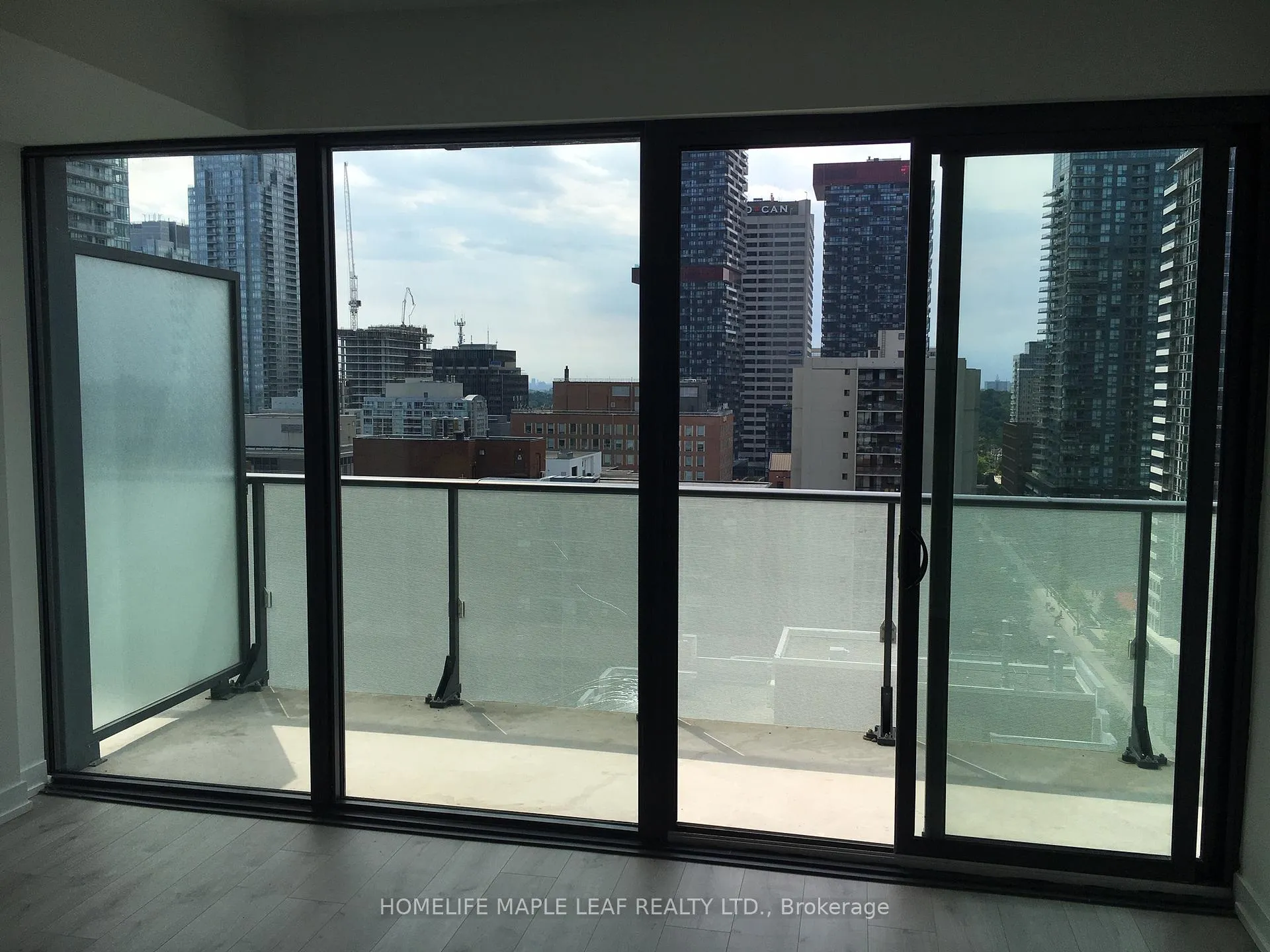 Photo 3 of Unit 1801, 161 Roehampton Avenue, Toronto, Mount Pleasant West — HOMEH