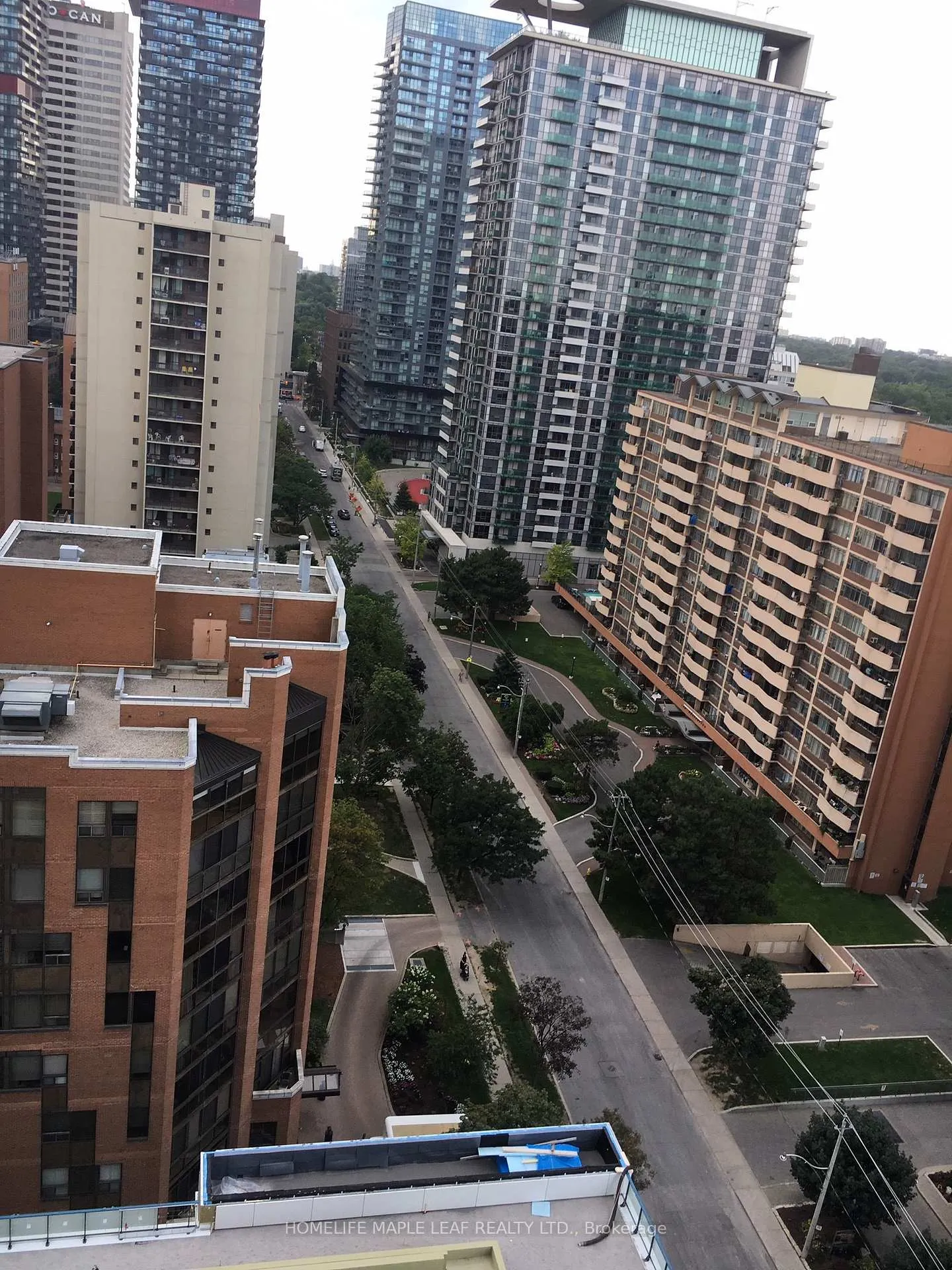 Photo 8 of Unit 1801, 161 Roehampton Avenue, Toronto, Mount Pleasant West — HOMEH