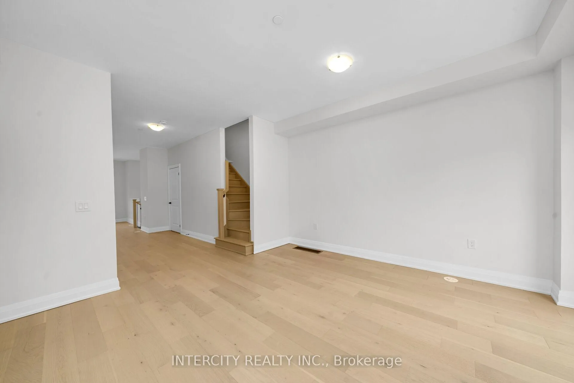 Photo 9 of Unit Unit 16, 63 Marret Lane, Clarington, Newcastle — HOMEH