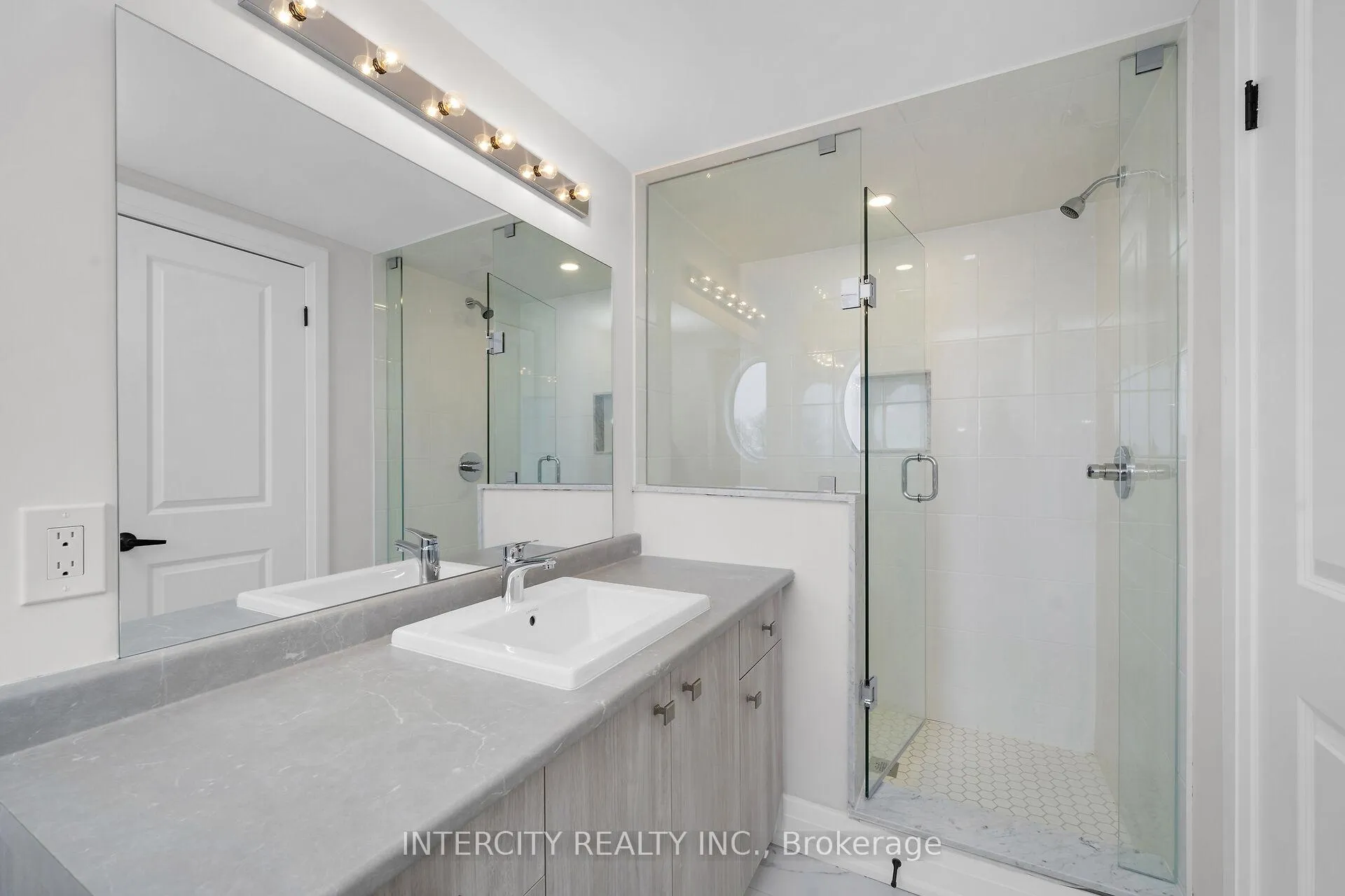 Photo 21 of Unit Unit 16, 63 Marret Lane, Clarington, Newcastle — HOMEH