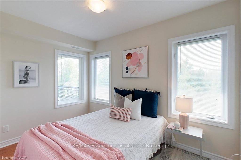 Photo 22 of Unit 302, 8 Brandy Lane Drive, Collingwood — HOMEH