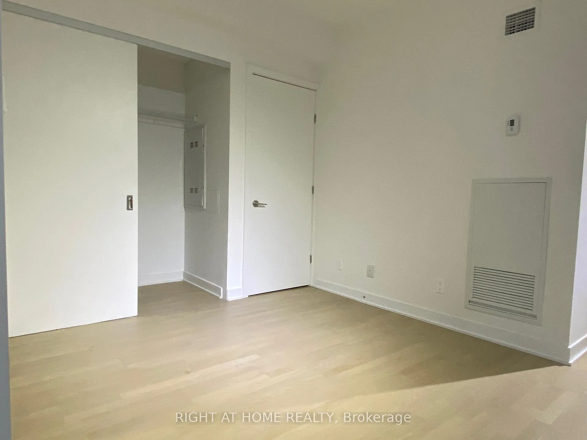 Photo 15 of Unit 708, 203 Catherine St Street, Ottawa, Ottawa Centre — HOMEH