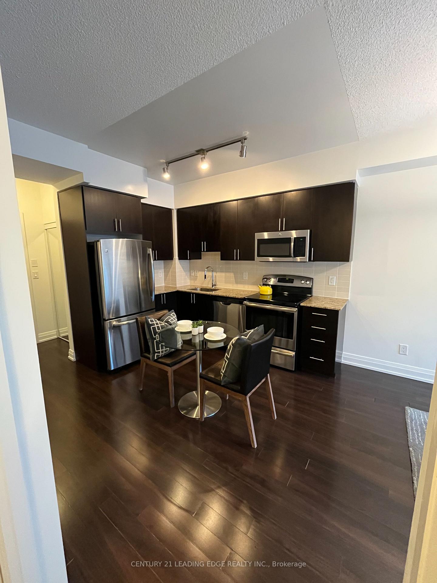 Photo 3 of Unit 732, 7165 Yonge Street, Markham, Thornhill — HOMEH