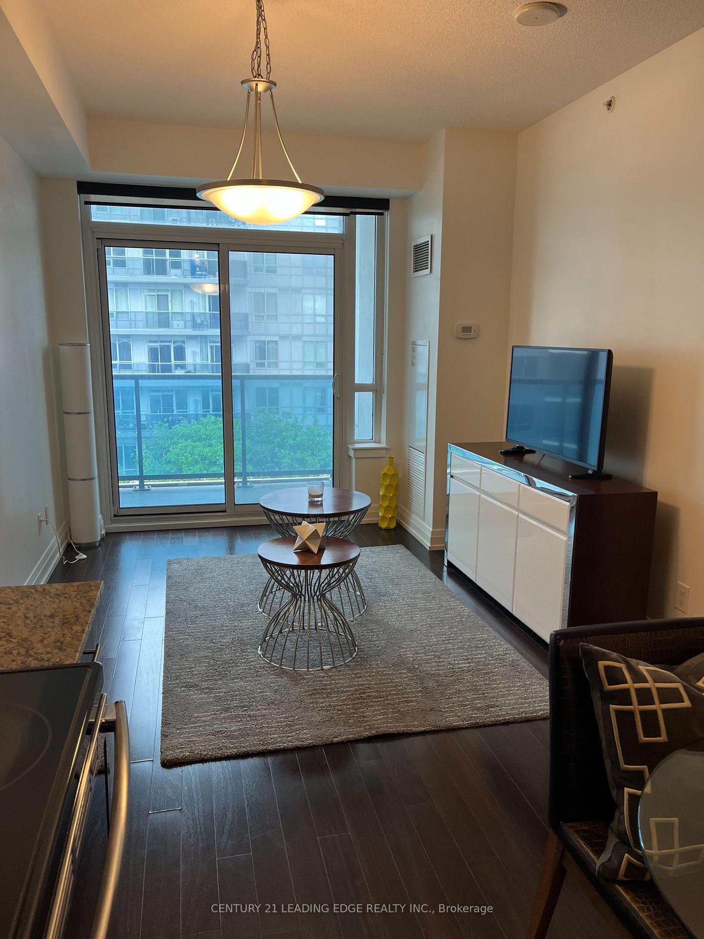 Photo 5 of Unit 732, 7165 Yonge Street, Markham, Thornhill — HOMEH