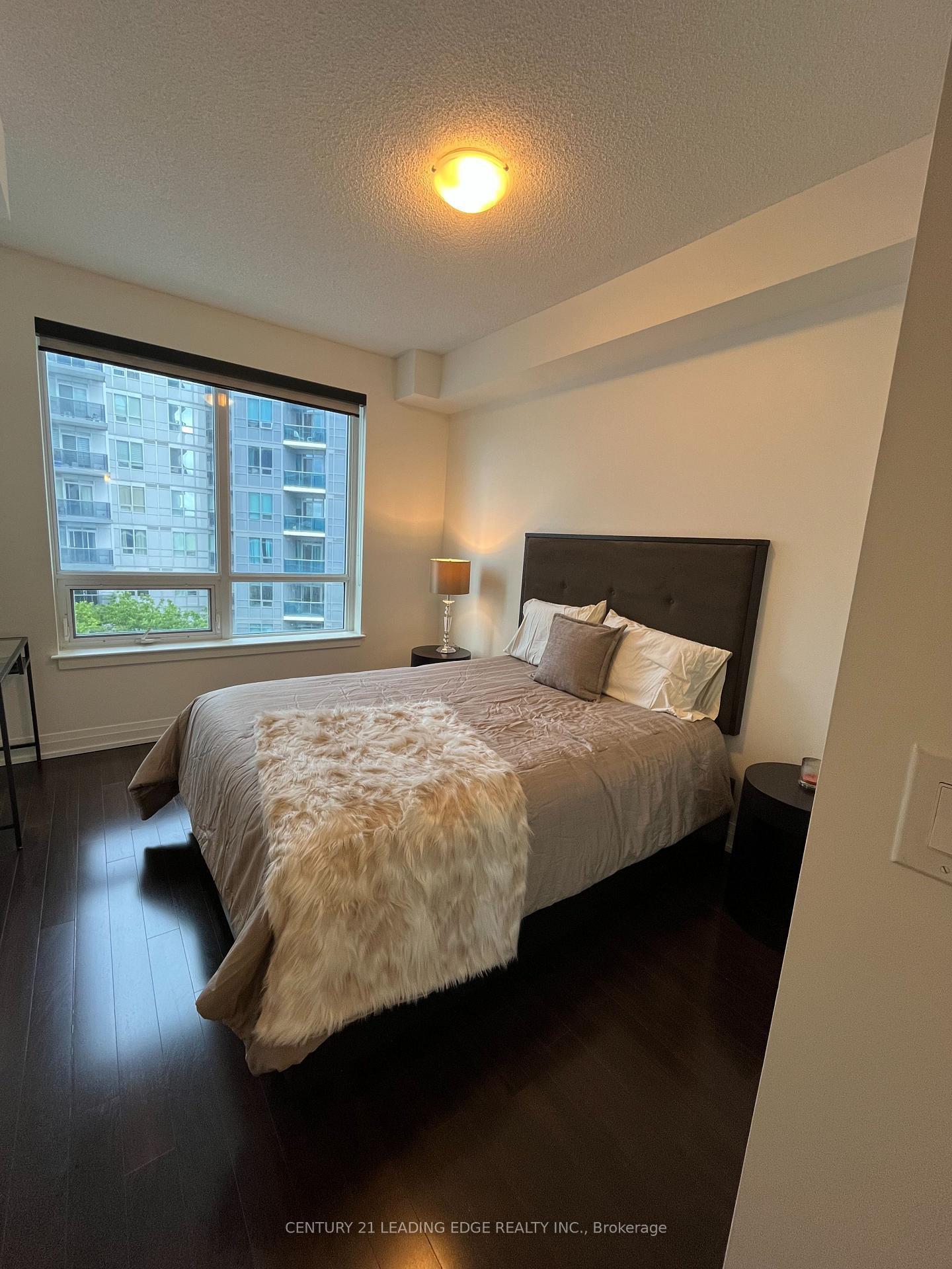 Photo 6 of Unit 732, 7165 Yonge Street, Markham, Thornhill — HOMEH