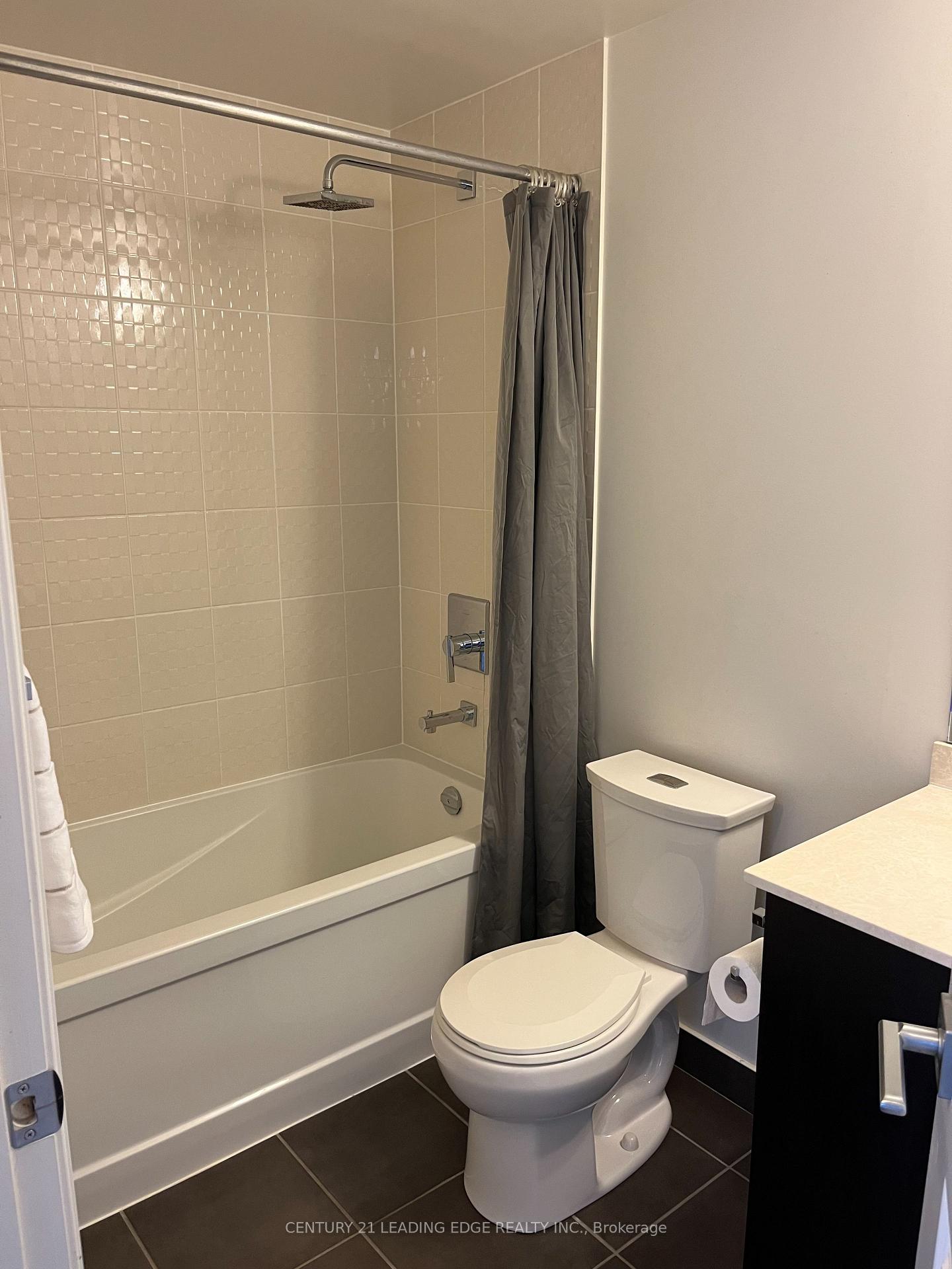 Photo 9 of Unit 732, 7165 Yonge Street, Markham, Thornhill — HOMEH