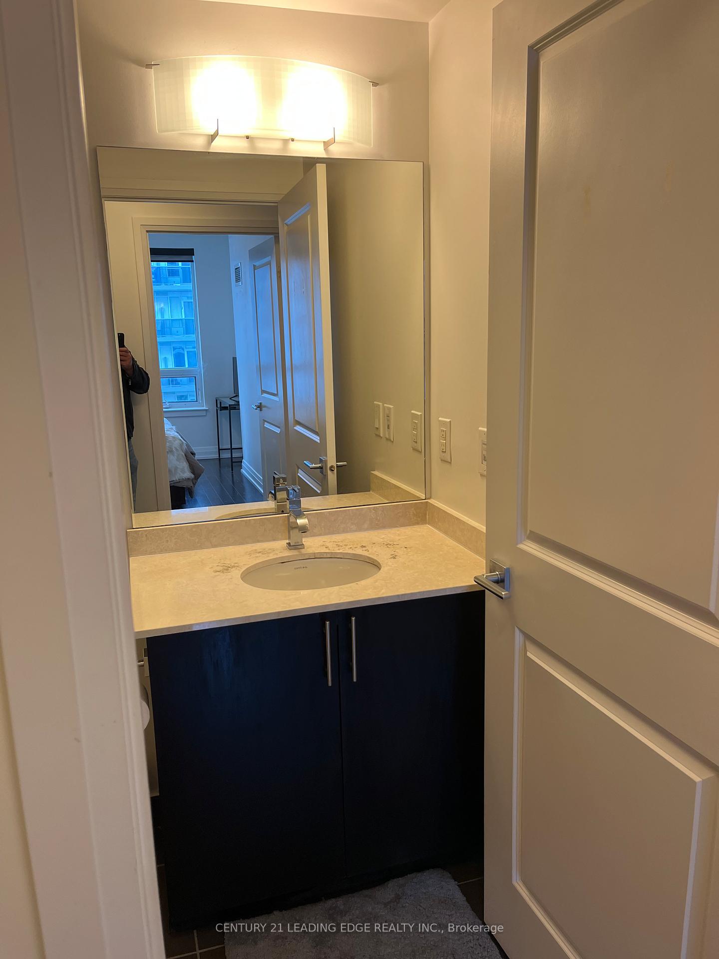 Photo 10 of Unit 732, 7165 Yonge Street, Markham, Thornhill — HOMEH
