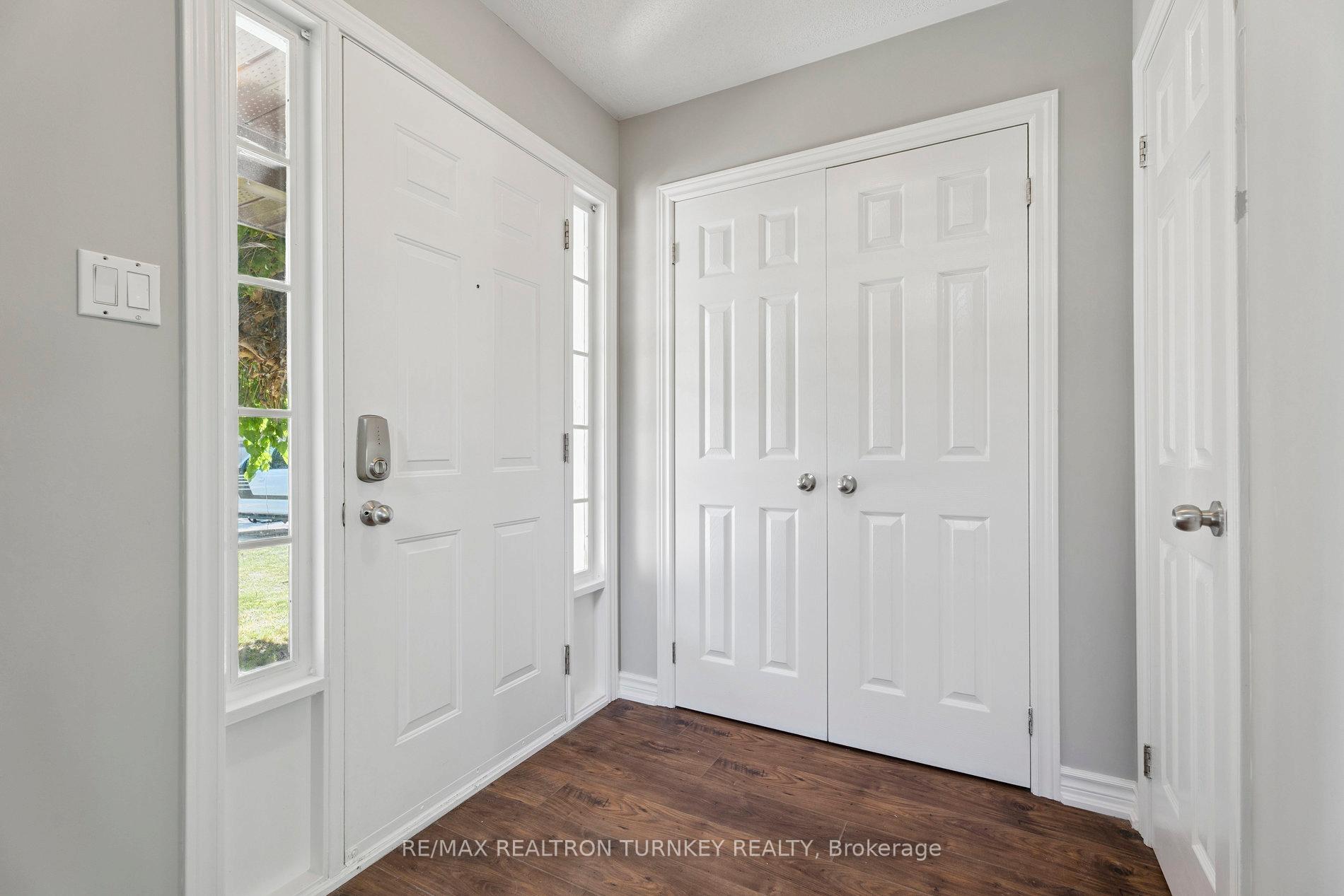 Photo 5 of Unit Upper, 62 Arthur Avenue, Barrie, Grove East — HOMEH