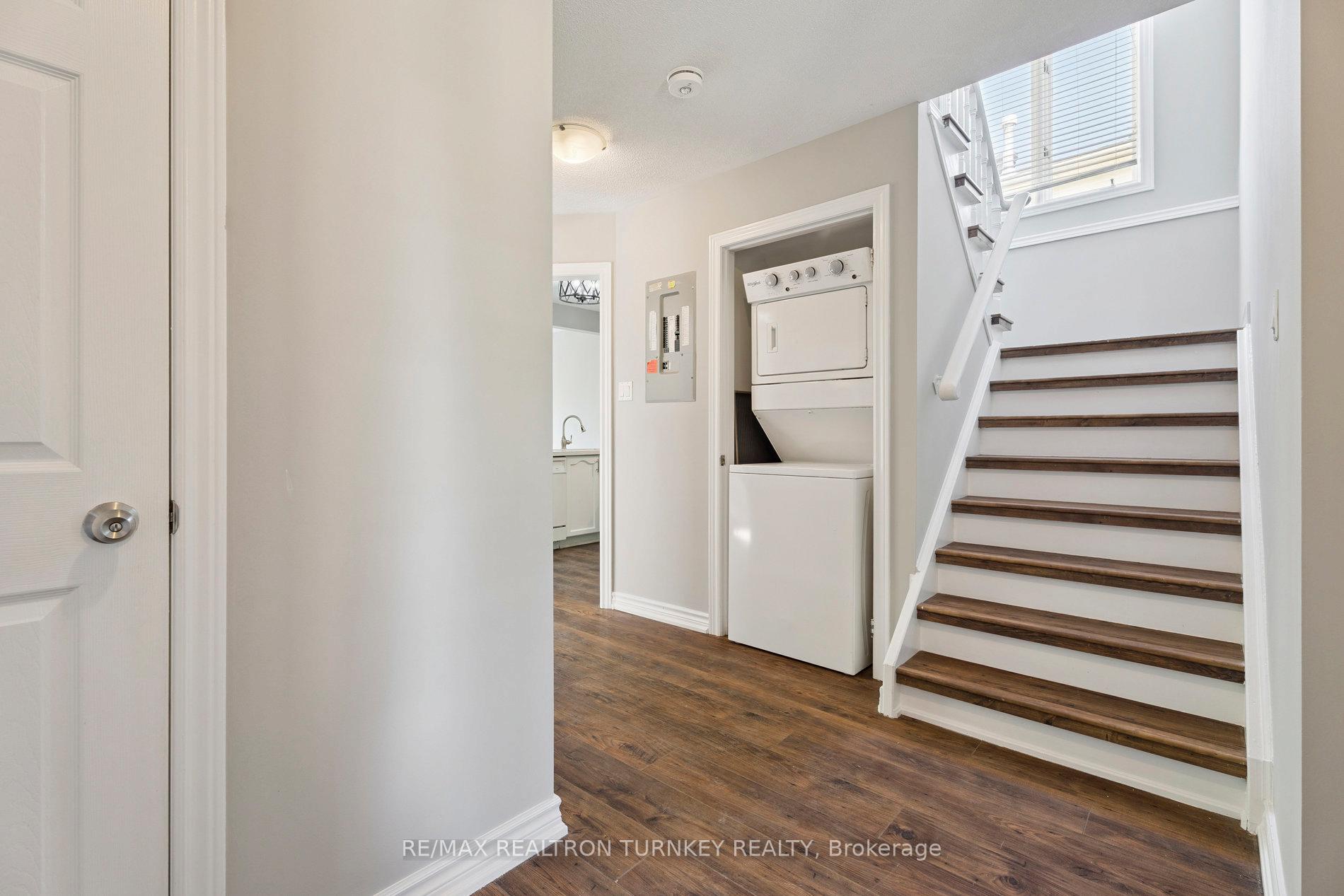 Photo 12 of Unit Upper, 62 Arthur Avenue, Barrie, Grove East — HOMEH