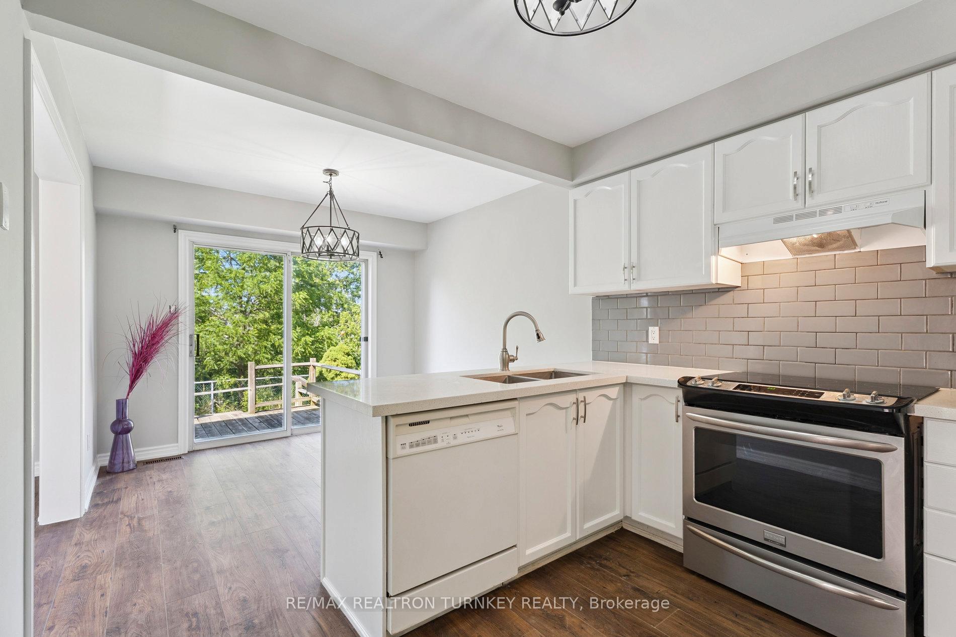 Photo 9 of Unit Upper, 62 Arthur Avenue, Barrie, Grove East — HOMEH
