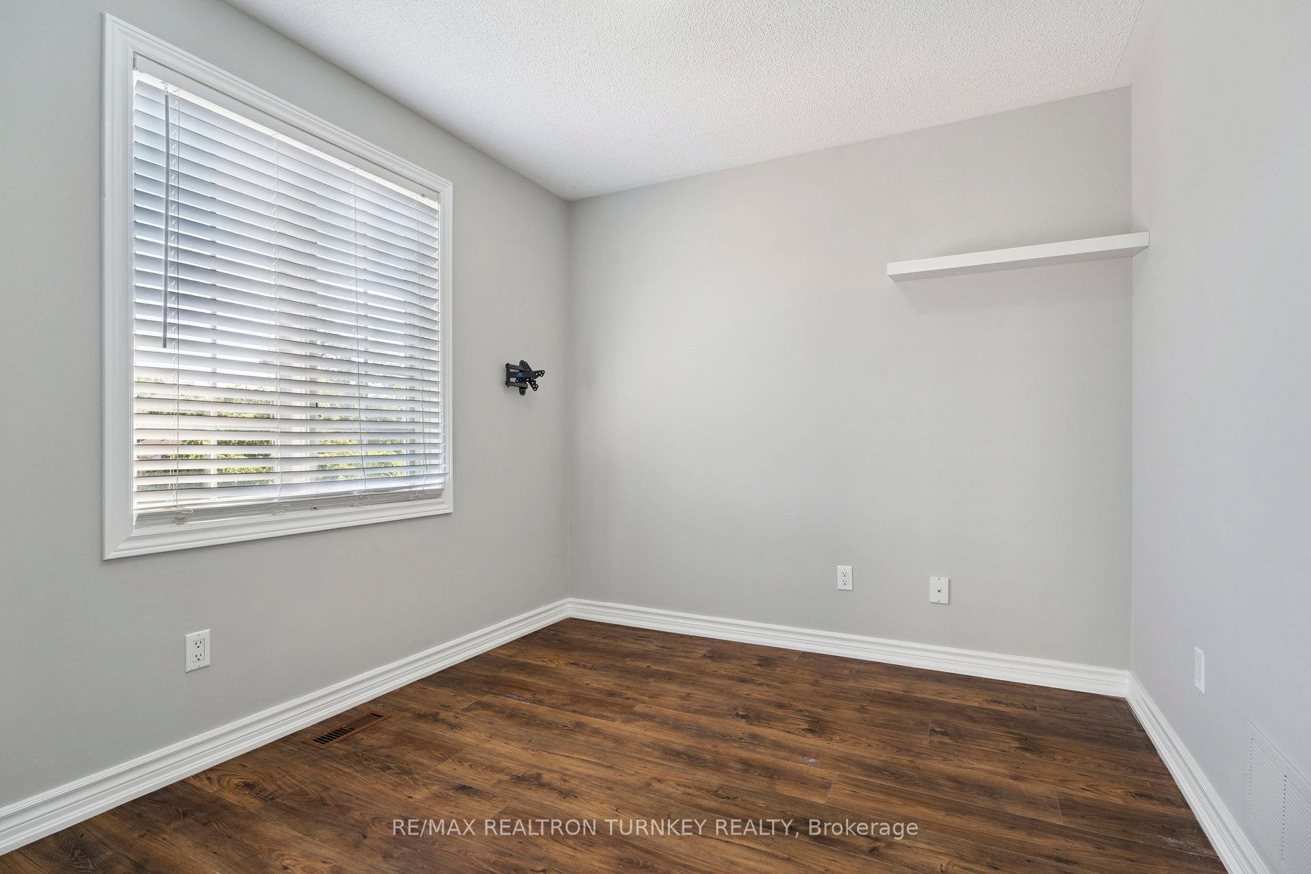 Photo 25 of Unit Upper, 62 Arthur Avenue, Barrie, Grove East — HOMEH