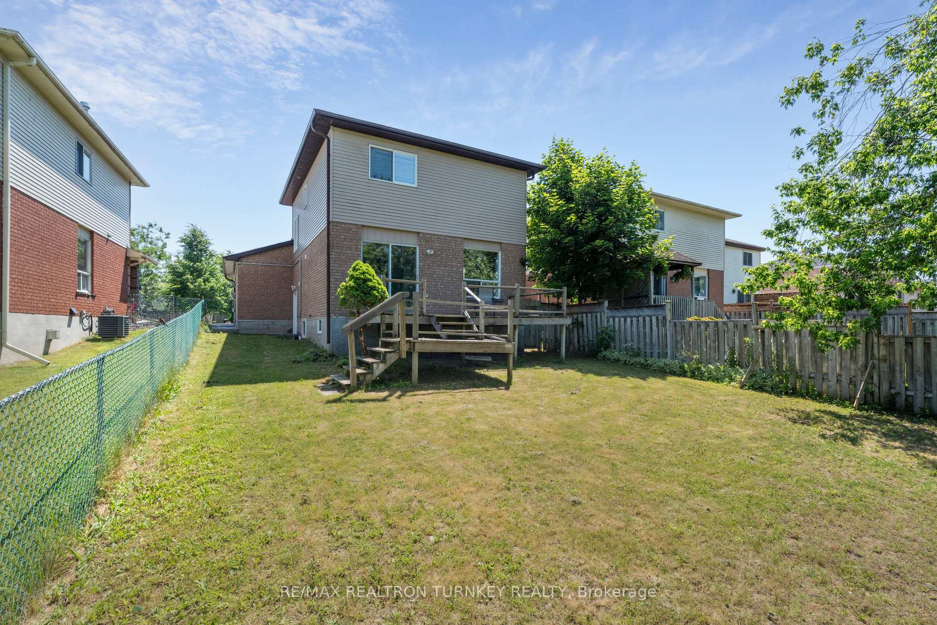 Photo 24 of Unit Upper, 62 Arthur Avenue, Barrie, Grove East — HOMEH