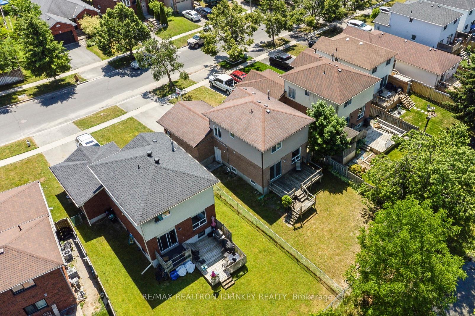 Photo 33 of Unit Upper, 62 Arthur Avenue, Barrie, Grove East — HOMEH