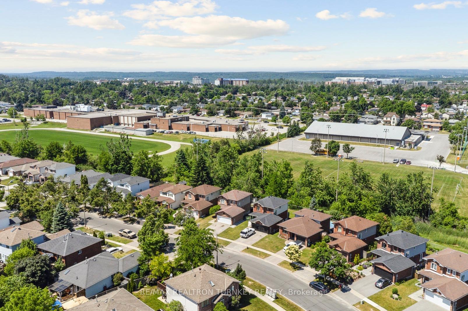Photo 34 of Unit Upper, 62 Arthur Avenue, Barrie, Grove East — HOMEH
