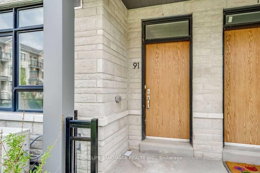Photo 4 of 91 Feeney Lane, Markham, Commerce Valley — HOMEH