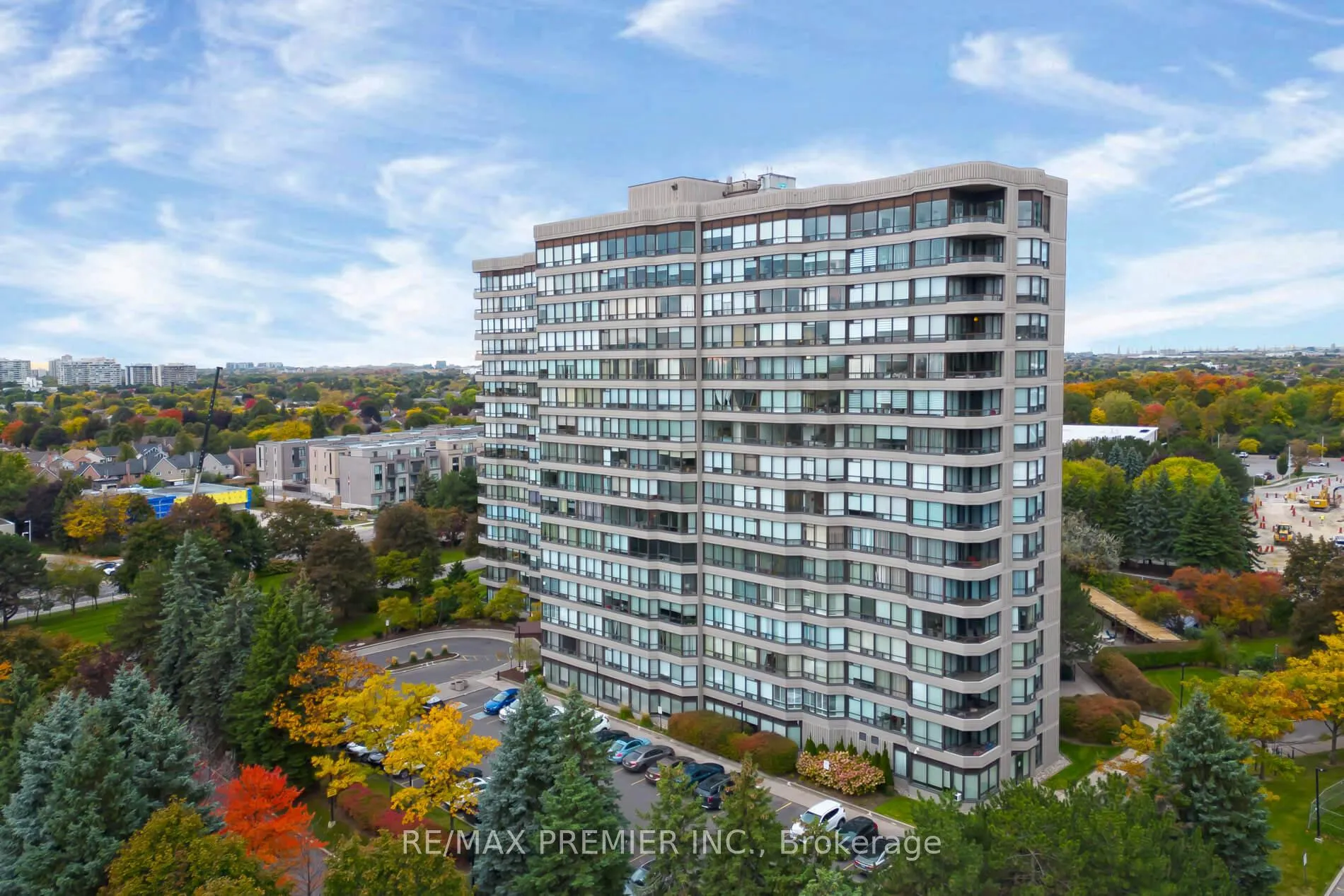 Photo 1 of Unit 1614 (Ph2), 7440 Bathurst Street, Vaughan, Brownridge — HOMEH