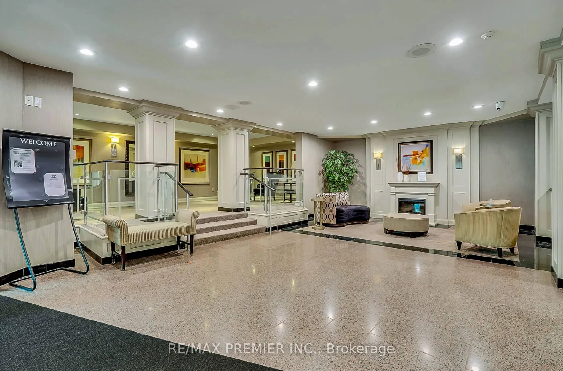 Photo 4 of Unit 1614 (Ph2), 7440 Bathurst Street, Vaughan, Brownridge — HOMEH