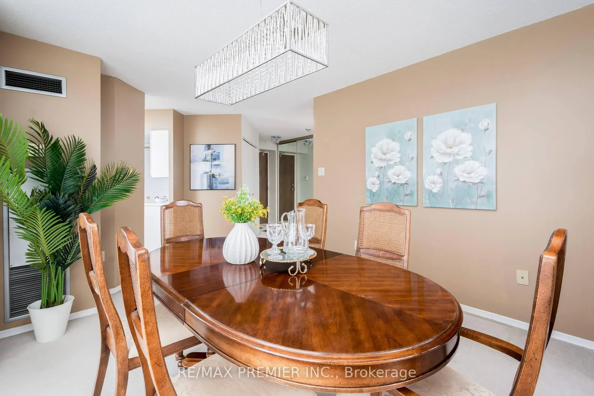 Photo 10 of Unit 1614 (Ph2), 7440 Bathurst Street, Vaughan, Brownridge — HOMEH
