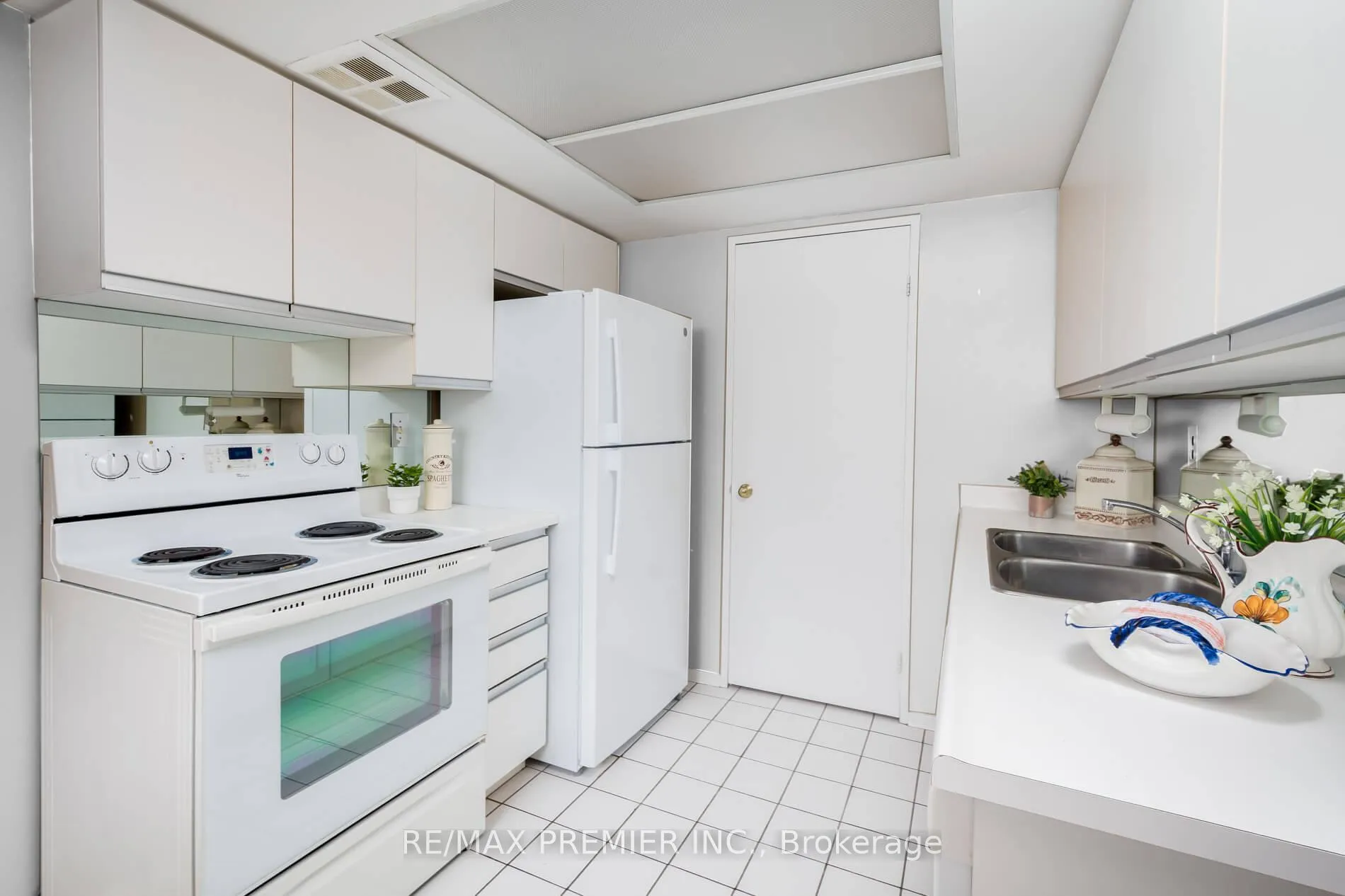 Photo 17 of Unit 1614 (Ph2), 7440 Bathurst Street, Vaughan, Brownridge — HOMEH