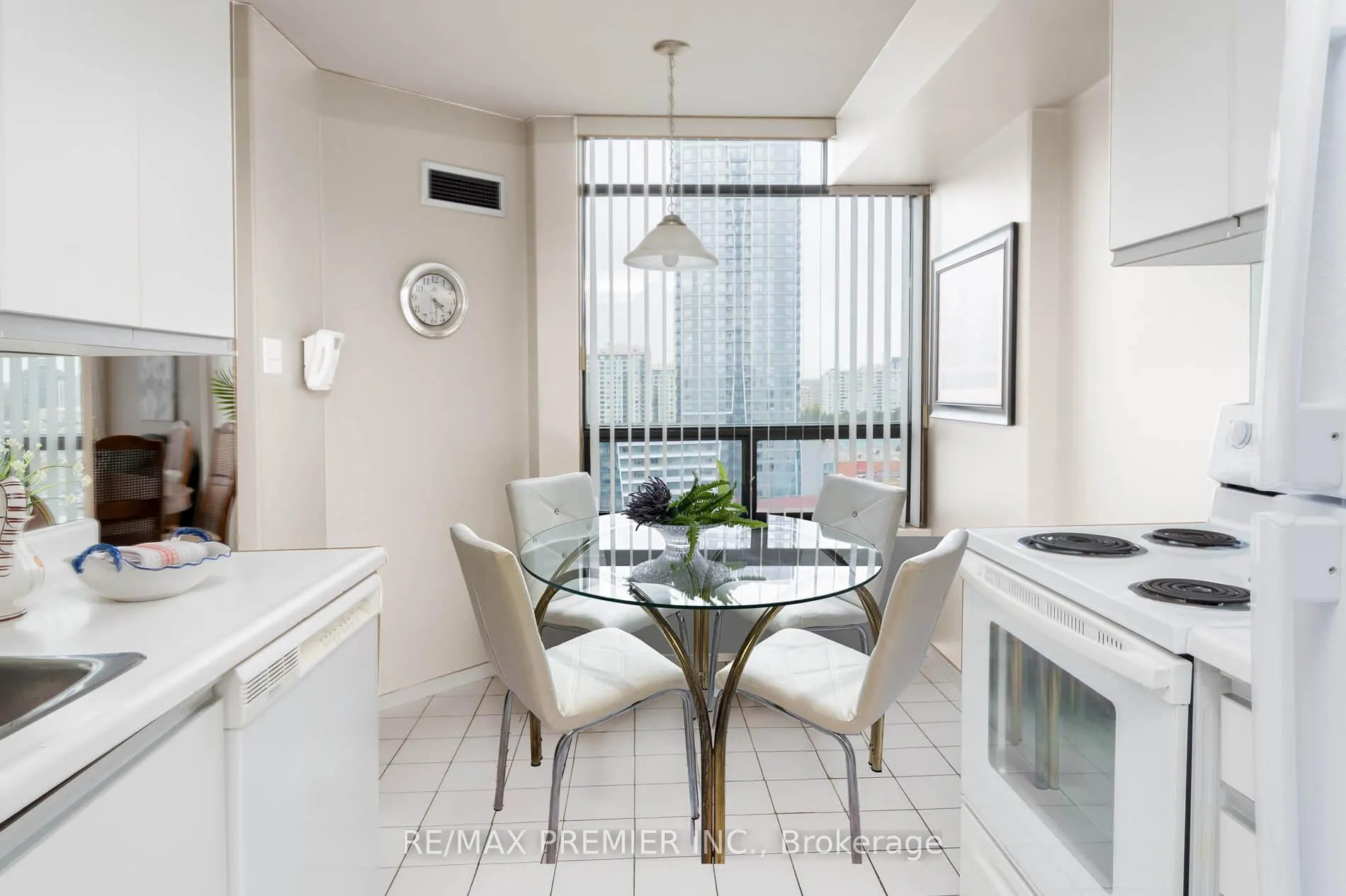 Photo 18 of Unit 1614 (Ph2), 7440 Bathurst Street, Vaughan, Brownridge — HOMEH