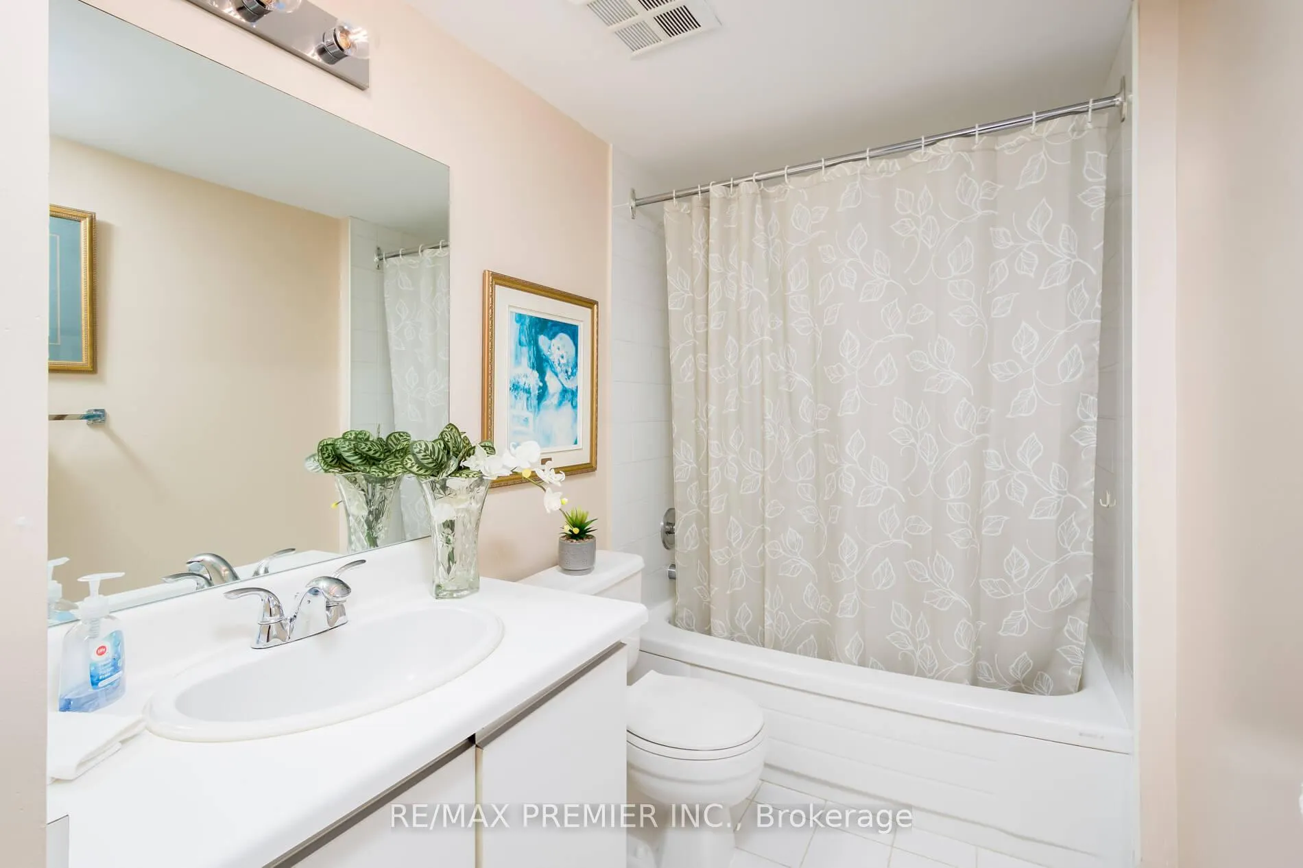 Photo 23 of Unit 1614 (Ph2), 7440 Bathurst Street, Vaughan, Brownridge — HOMEH