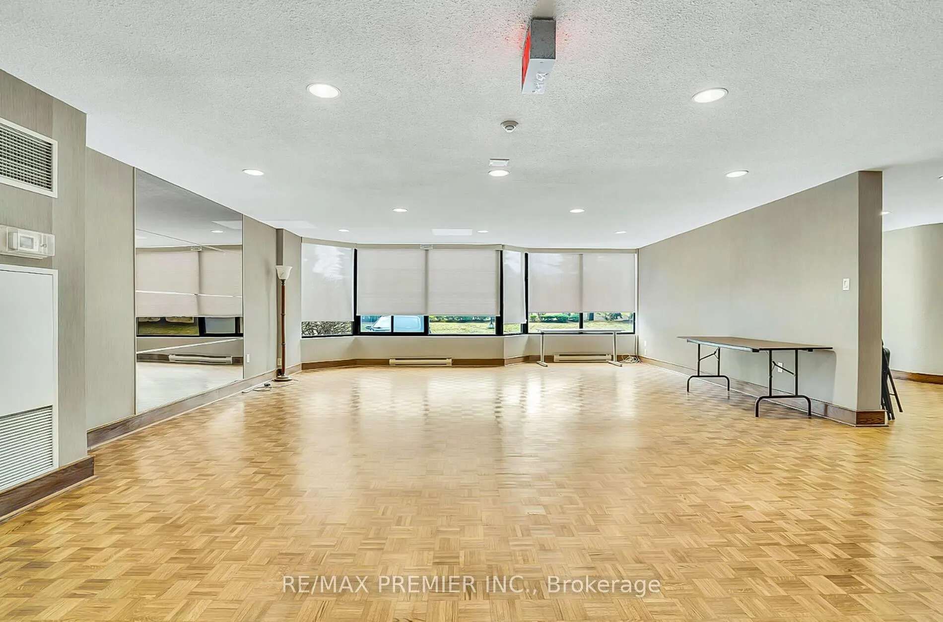 Photo 37 of Unit 1614 (Ph2), 7440 Bathurst Street, Vaughan, Brownridge — HOMEH