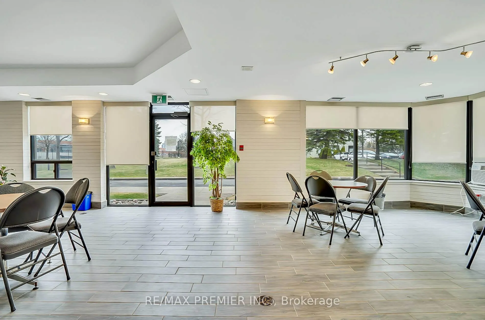 Photo 41 of Unit 1614 (Ph2), 7440 Bathurst Street, Vaughan, Brownridge — HOMEH