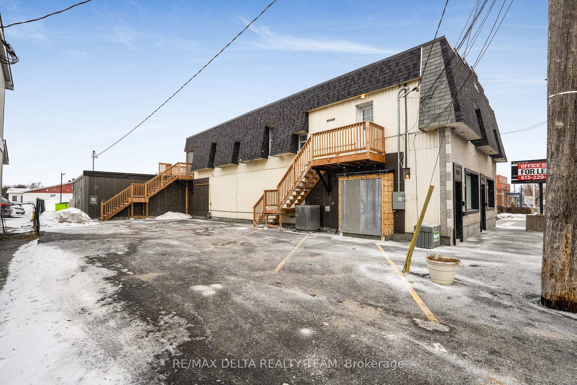 Photo 4 of Unit 1, 2837 St Joseph Boulevard, Ottawa, Convent Glen South — HOMEH