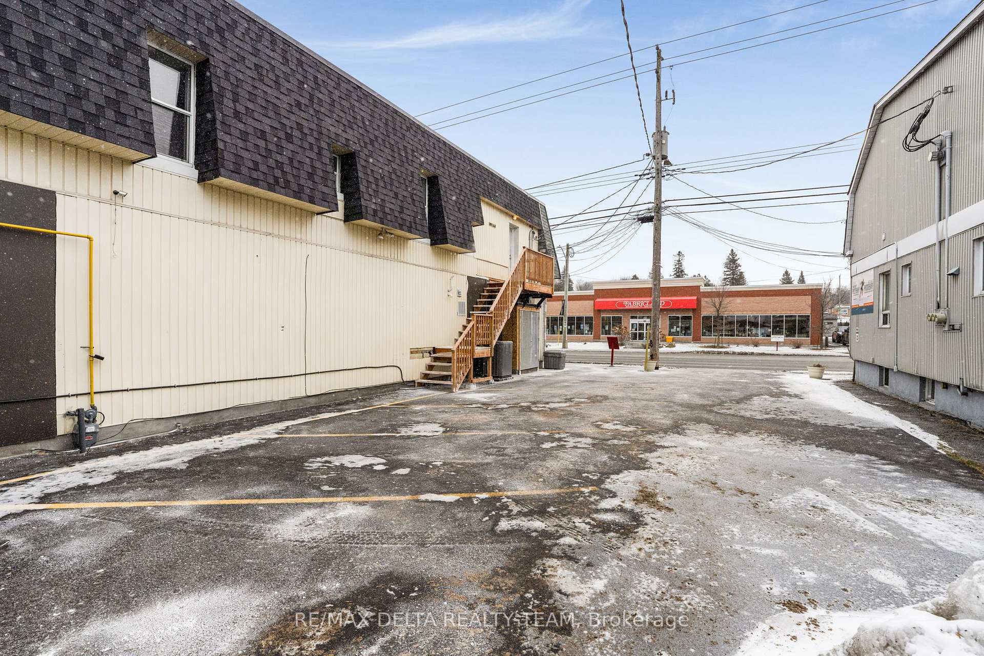 Photo 5 of Unit 1, 2837 St Joseph Boulevard, Ottawa, Convent Glen South — HOMEH